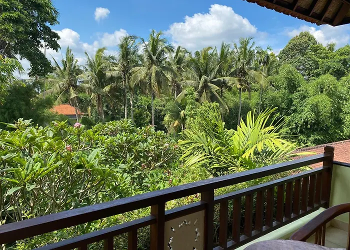 The Tunjung Retreat ゲストハウス 3*